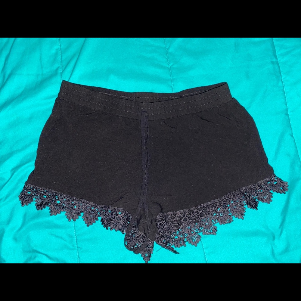 Black Cheeky Shorts🖤😉 (romper-like shorts)